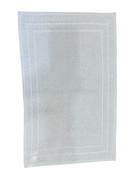 Nautica White 2 bath mats washable